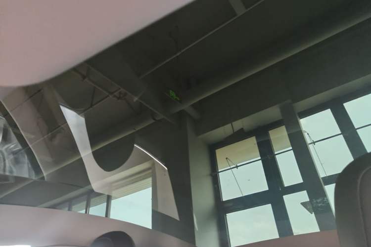 Used Tesla Model Y 2022 Long-Range All-Wheel-Drive Version Headliner