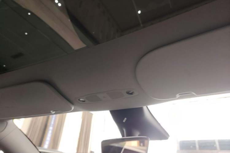 Used Tesla Model Y 2022 Revised Version Rear-Wheel Drive Headliner