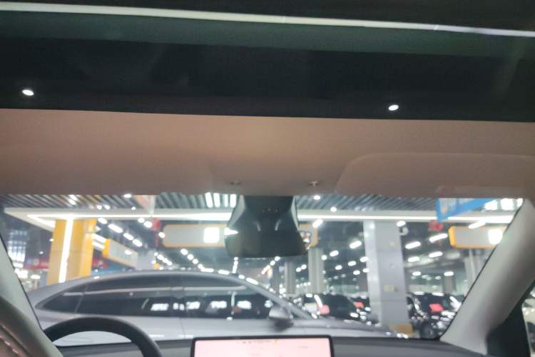 Used Tesla Model Y 2022 Rear-Wheel-Drive Version Headliner