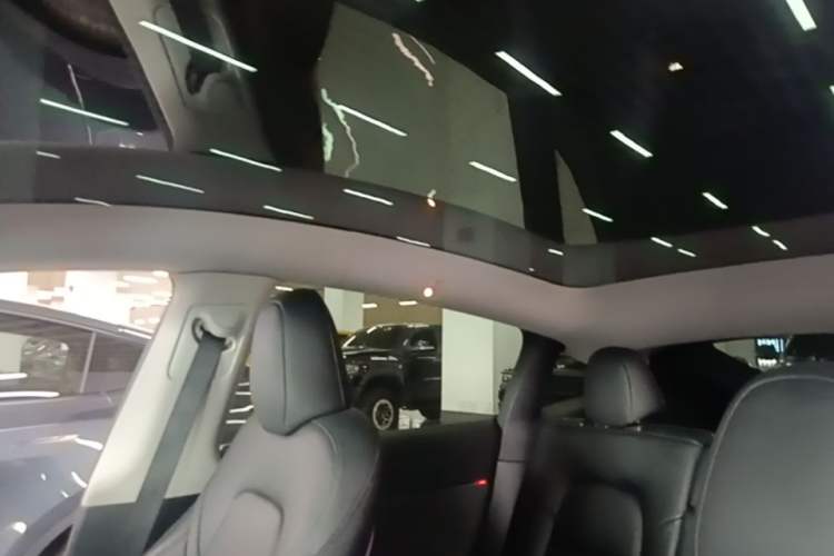 Used Tesla Model Y 2022 Revised Version Rear-Wheel Drive Headliner