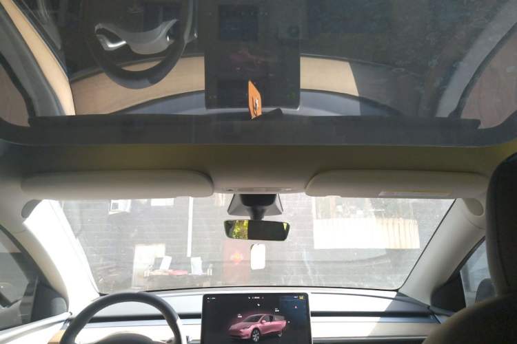Used Tesla Model Y 2022 Rear-Wheel-Drive Version Headliner