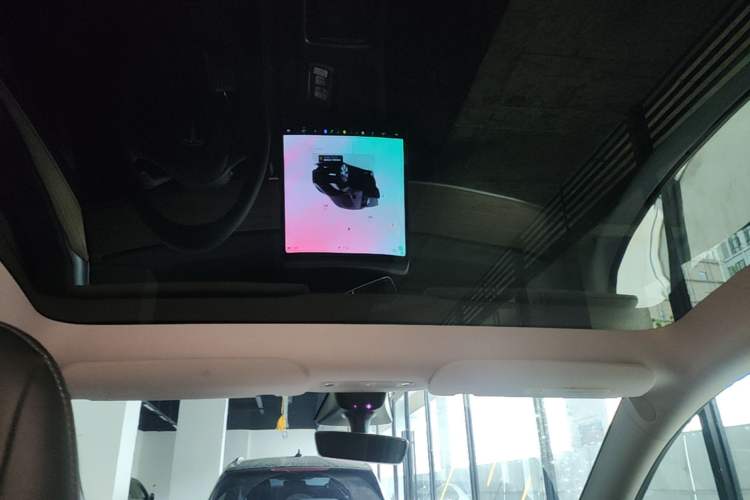 Used Tesla Model Y 2022 Rear-Wheel-Drive Version Headliner