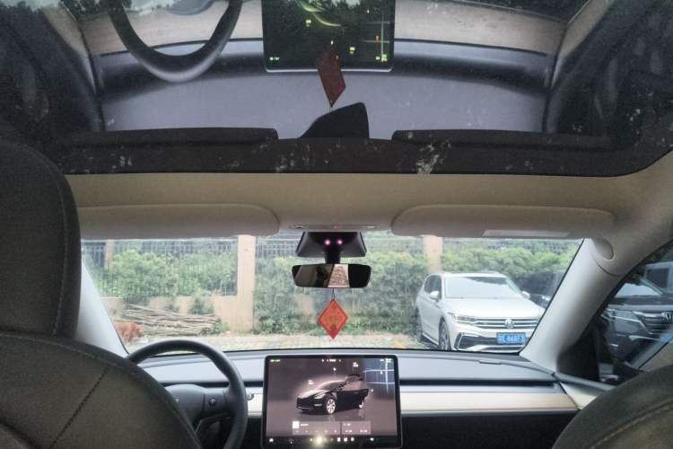 Used Tesla Model Y 2022 Rear-Wheel-Drive Version Headliner