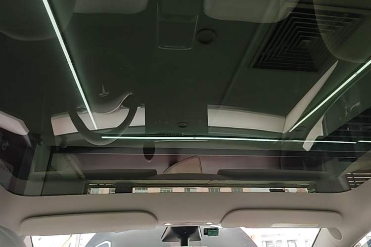 Used Tesla Model Y 2022 Revised Version Rear-Wheel Drive Headliner