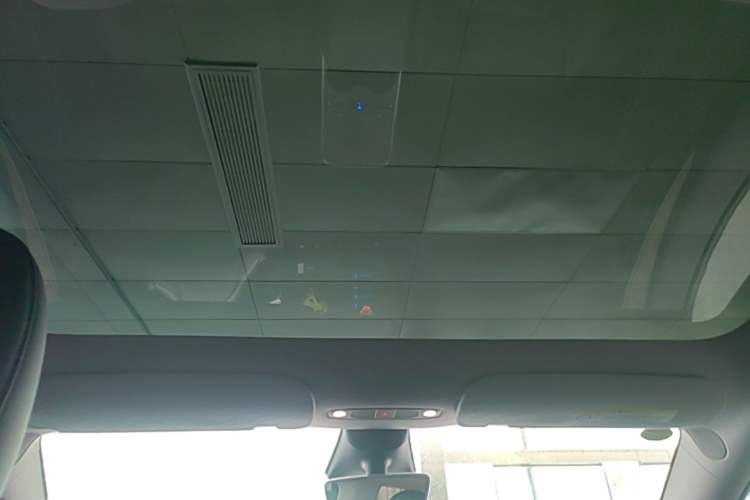 Used Tesla Model Y 2022 Revised Version Rear-Wheel Drive Headliner