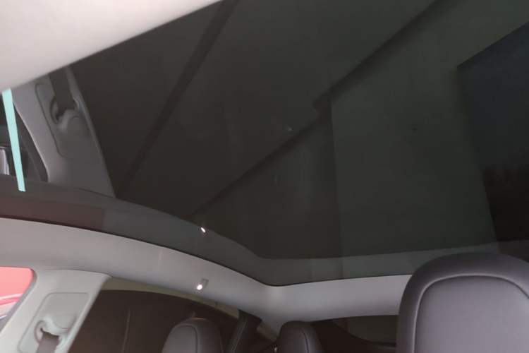 Used Tesla Model Y 2022 Revised Version Rear-Wheel Drive Headliner