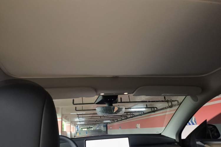 Used Tesla Model Y 2022 Rear-Wheel-Drive Version Headliner