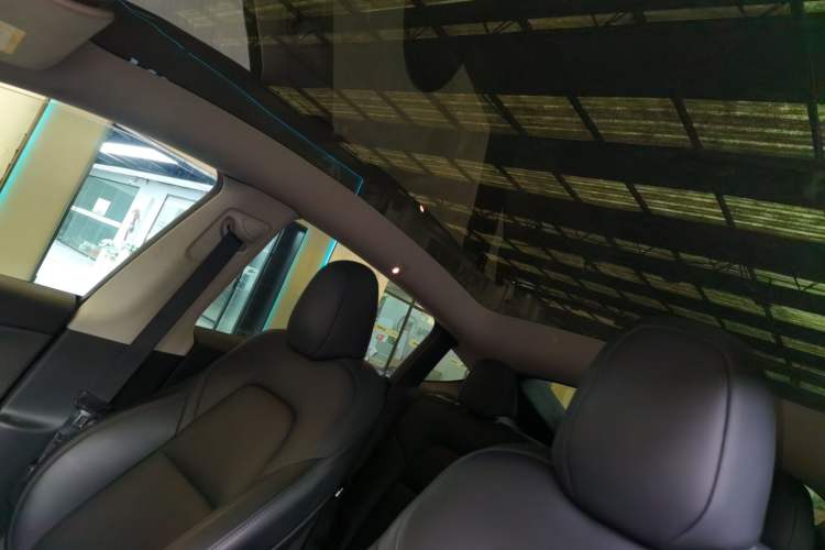 Used Tesla Model Y 2022 Revised Version Rear-Wheel Drive Headliner