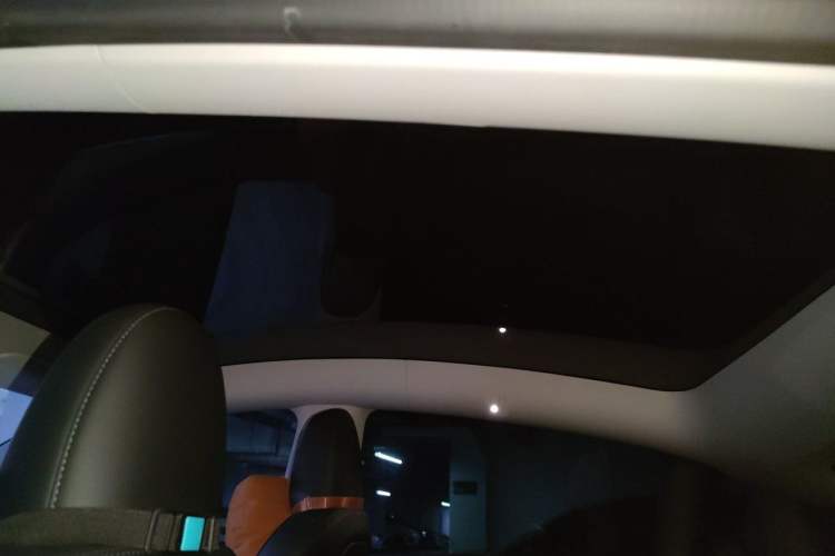 Used Tesla Model Y 2022 Revised Version Rear-Wheel Drive Headliner