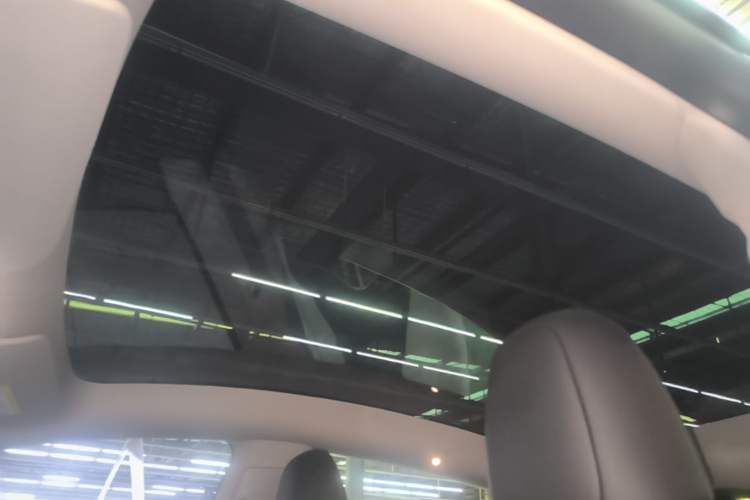 Used Tesla Model Y 2022 Revised Version Rear-Wheel Drive Headliner
