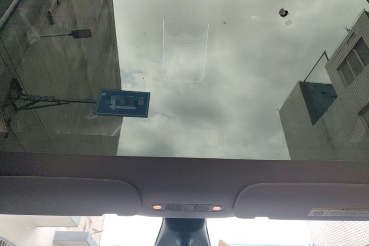 Used Tesla Model Y 2022 Rear-Wheel-Drive Version Headliner