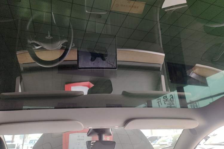Used Tesla Model Y 2022 Rear-Wheel-Drive Version Headliner