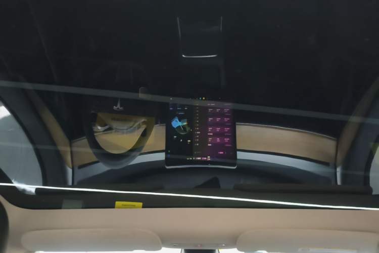Used Tesla Model Y 2022 Rear-Wheel-Drive Version Headliner