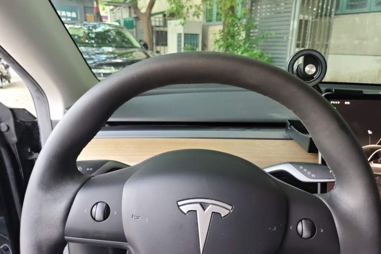 Used Tesla Model Y 2022 Revised Version Rear-Wheel Drive Instrument Cluster