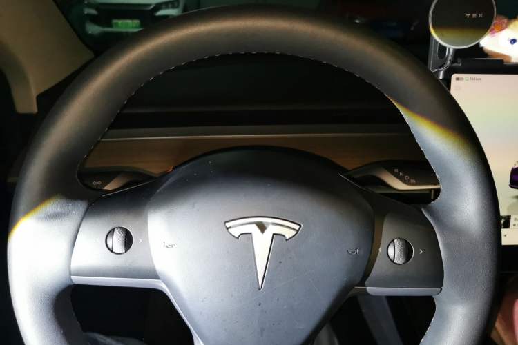 Used Tesla Model Y 2022 Revised Version Rear-Wheel Drive Instrument Cluster