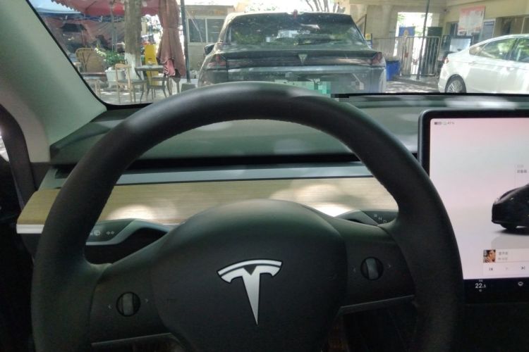 Used Tesla Model Y 2022 Revised Version Rear-Wheel Drive Instrument Cluster