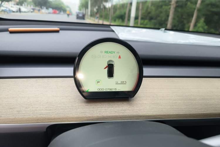 Used Tesla Model Y 2022 Revised Version Rear-Wheel Drive Instrument Cluster