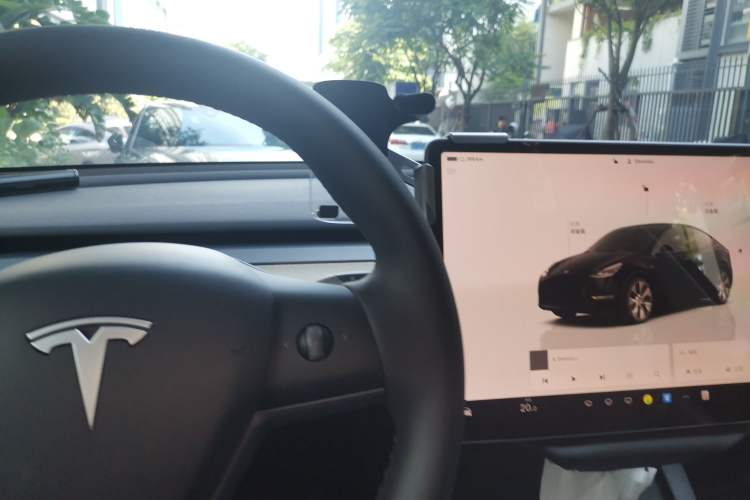 Used Tesla Model Y 2022 Revised Version Rear-Wheel Drive Instrument Cluster