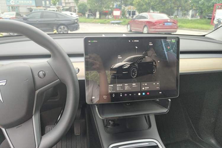 Used Tesla Model Y 2022 Revised Version Rear-Wheel Drive Instrument Cluster