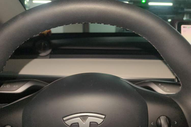 Used Tesla Model Y 2022 Revised Version Rear-Wheel Drive Instrument Cluster