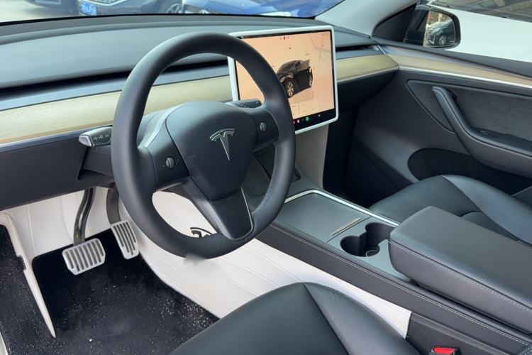 Used Tesla Model Y 2022 Revised Version Rear-Wheel Drive Interior 1