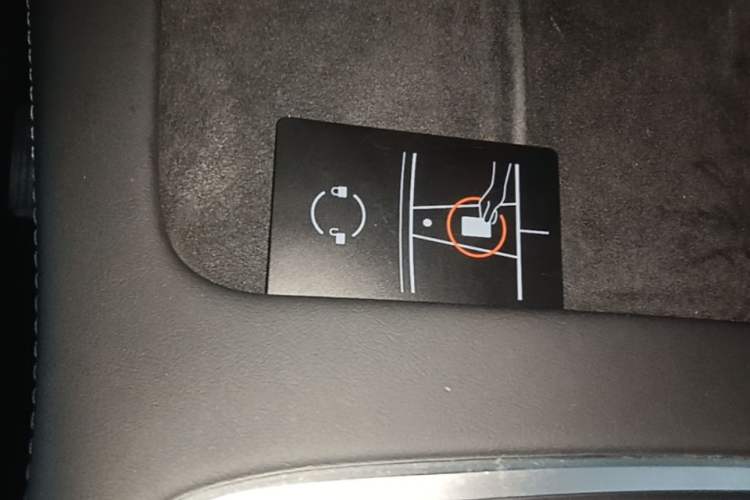 Used Tesla Model Y 2022 Revised Version Rear-Wheel Drive Interior 1