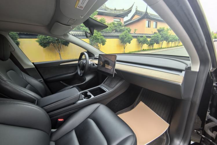 Used Tesla Model Y 2022 Revised Version Rear-Wheel Drive Interior 1