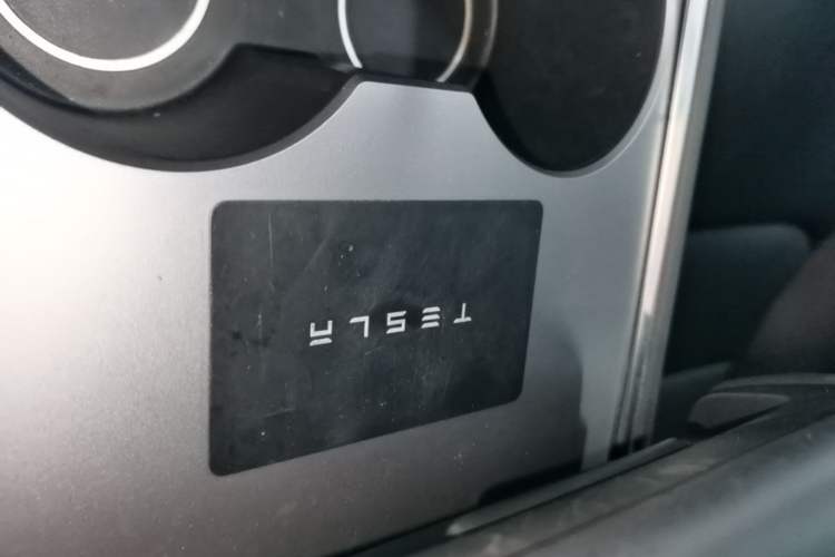 Used Tesla Model Y 2022 Rear-Wheel-Drive Version Interior 1