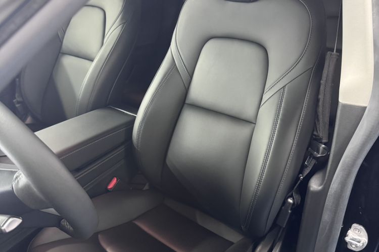 Used Tesla Model Y 2022 Rear-Wheel-Drive Version Interior 1