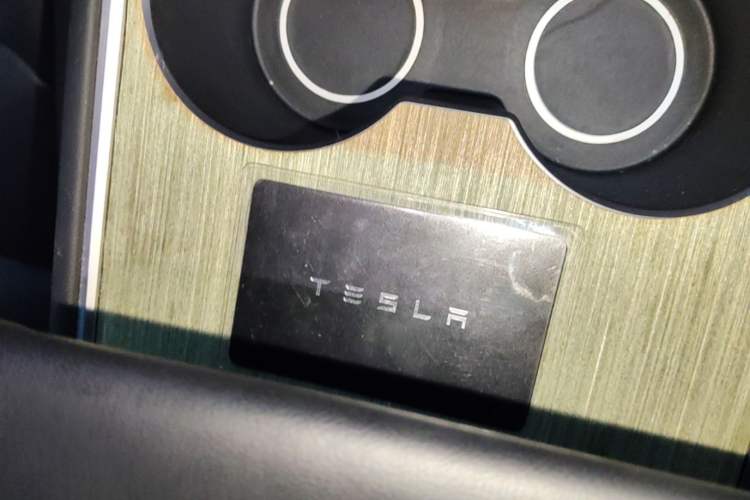 Used Tesla Model Y 2022 Revised Version Long-Range All-Wheel Drive Interior 1