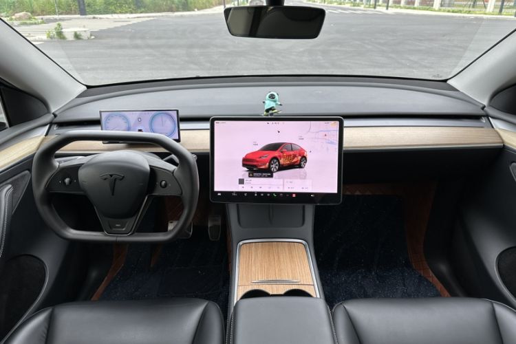 Used Tesla Model Y 2022 Revised Version Rear-Wheel Drive Interior 1