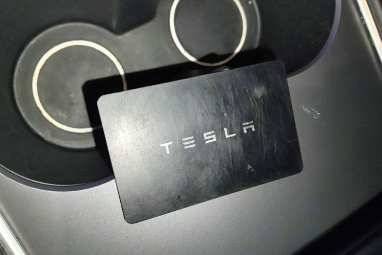 Used Tesla Model Y 2022 Revised Version Long-Range All-Wheel Drive Interior 1