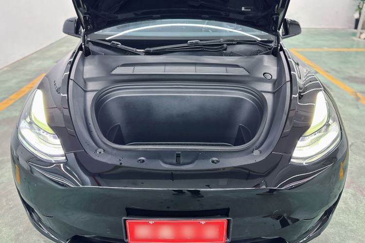 Used Tesla Model Y 2022 Rear-Wheel-Drive Version Interior 1