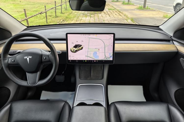 Used Tesla Model Y 2022 Revised Version Long-Range All-Wheel Drive Interior 1