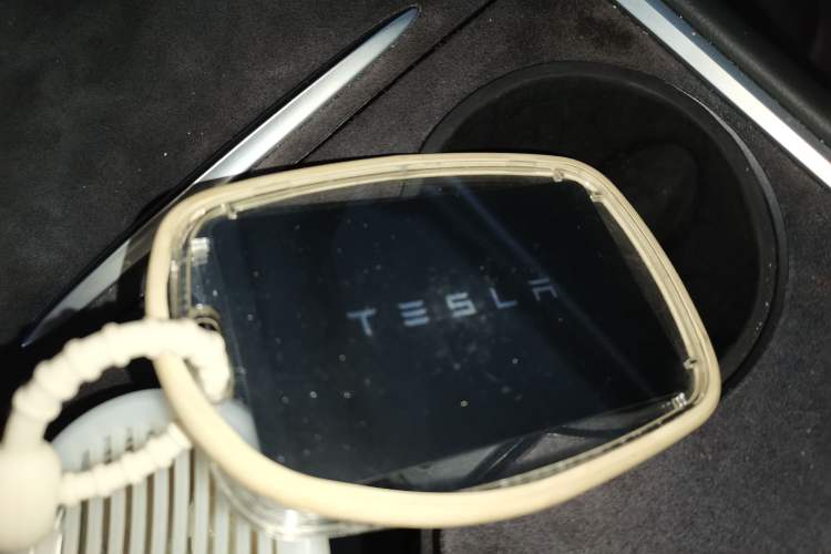 Used Tesla Model Y 2022 Rear-Wheel-Drive Version Interior 1