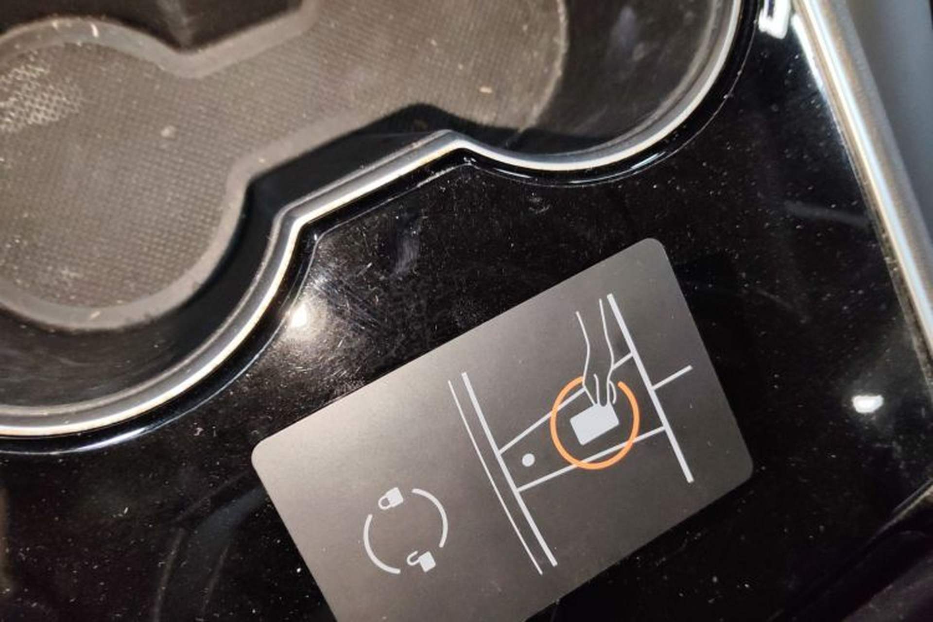 Used Tesla Model Y 2022 Revised Version Long-Range All-Wheel Drive Interior 1