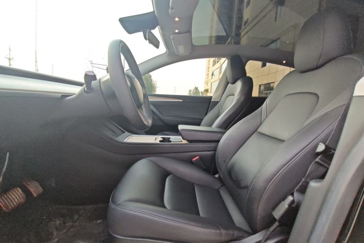 Used Tesla Model Y 2022 Revised Version Rear-Wheel Drive Interior 1