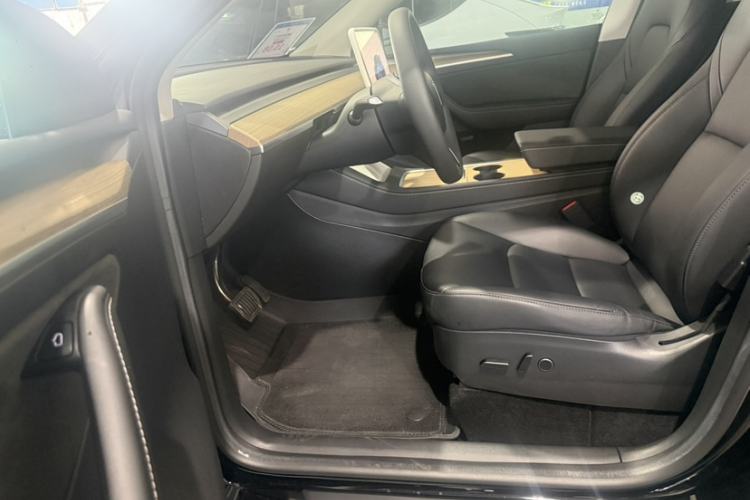 Used Tesla Model Y 2022 Revised Version Rear-Wheel Drive Interior 1