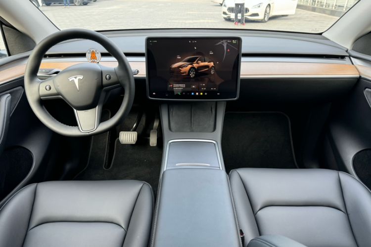 Used Tesla Model Y 2022 Revised Version Rear-Wheel Drive Interior 1