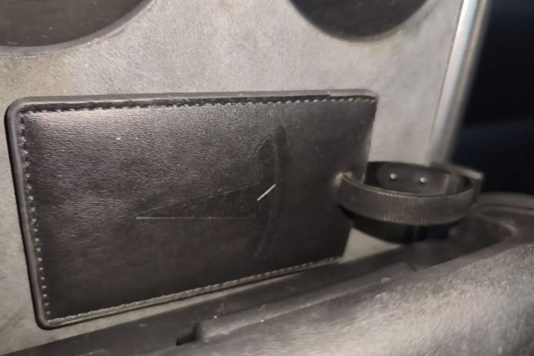 Used Tesla Model Y 2022 Rear-Wheel-Drive Version Interior 1