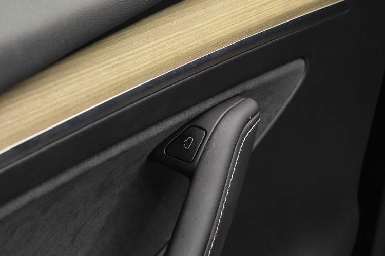 Used Tesla Model Y 2022 Revised Version Rear-Wheel Drive Interior 1