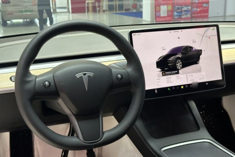 Used Tesla Model Y 2022 Revised Version Long-Range All-Wheel Drive Interior 10