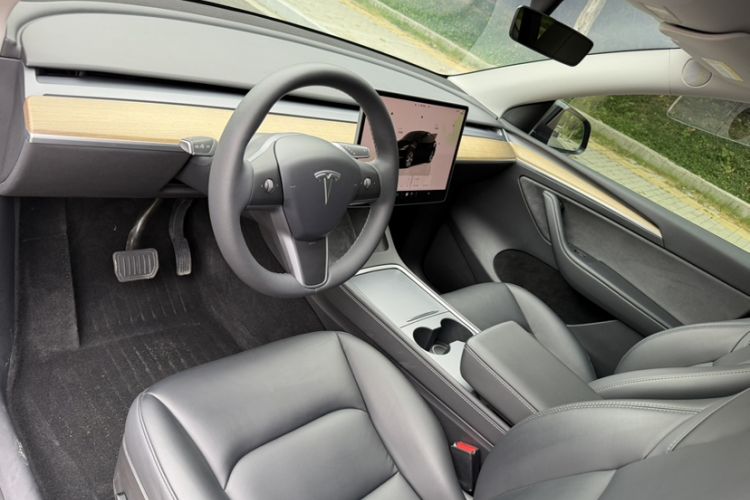 Used Tesla Model Y 2022 Revised Version Rear-Wheel Drive Interior 11