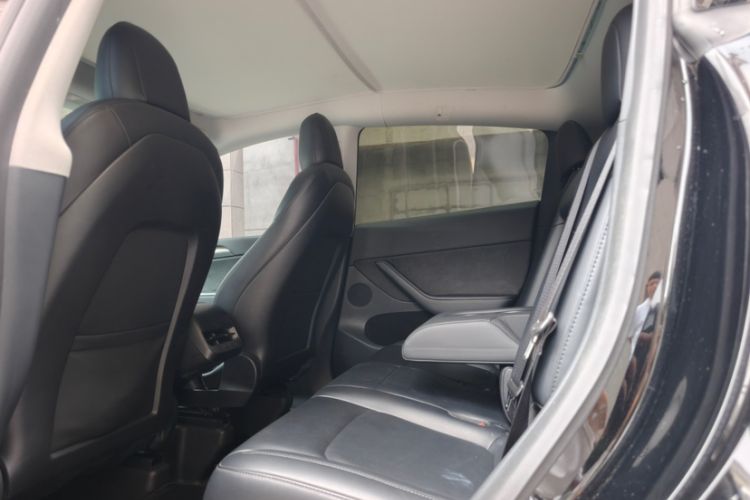 Used Tesla Model Y 2022 Rear-Wheel-Drive Version Interior 11