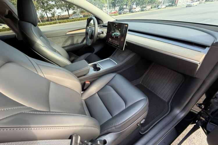 Used Tesla Model Y 2022 Revised Version Rear-Wheel Drive Interior 11