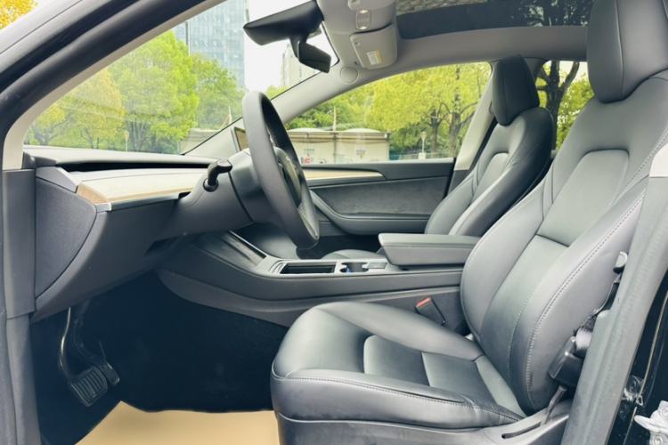 Used Tesla Model Y 2022 Revised Version Rear-Wheel Drive Interior 2