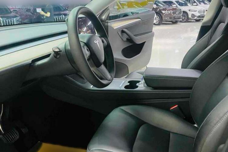Used Tesla Model Y 2022 Revised Version Rear-Wheel Drive Interior 2