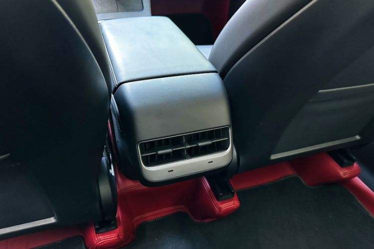 Used Tesla Model Y 2022 Revised Version Rear-Wheel Drive Interior 2