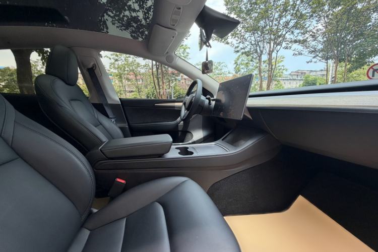 Used Tesla Model Y 2022 Revised Version Rear-Wheel Drive Interior 2