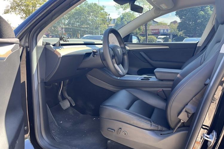 Used Tesla Model Y 2022 Revised Version Rear-Wheel Drive Interior 2